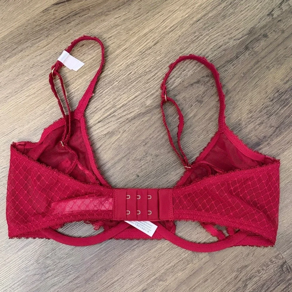 Victoria's Secret Red Lace Floral Applique Unlined Underwire Bra M-DD 11258813